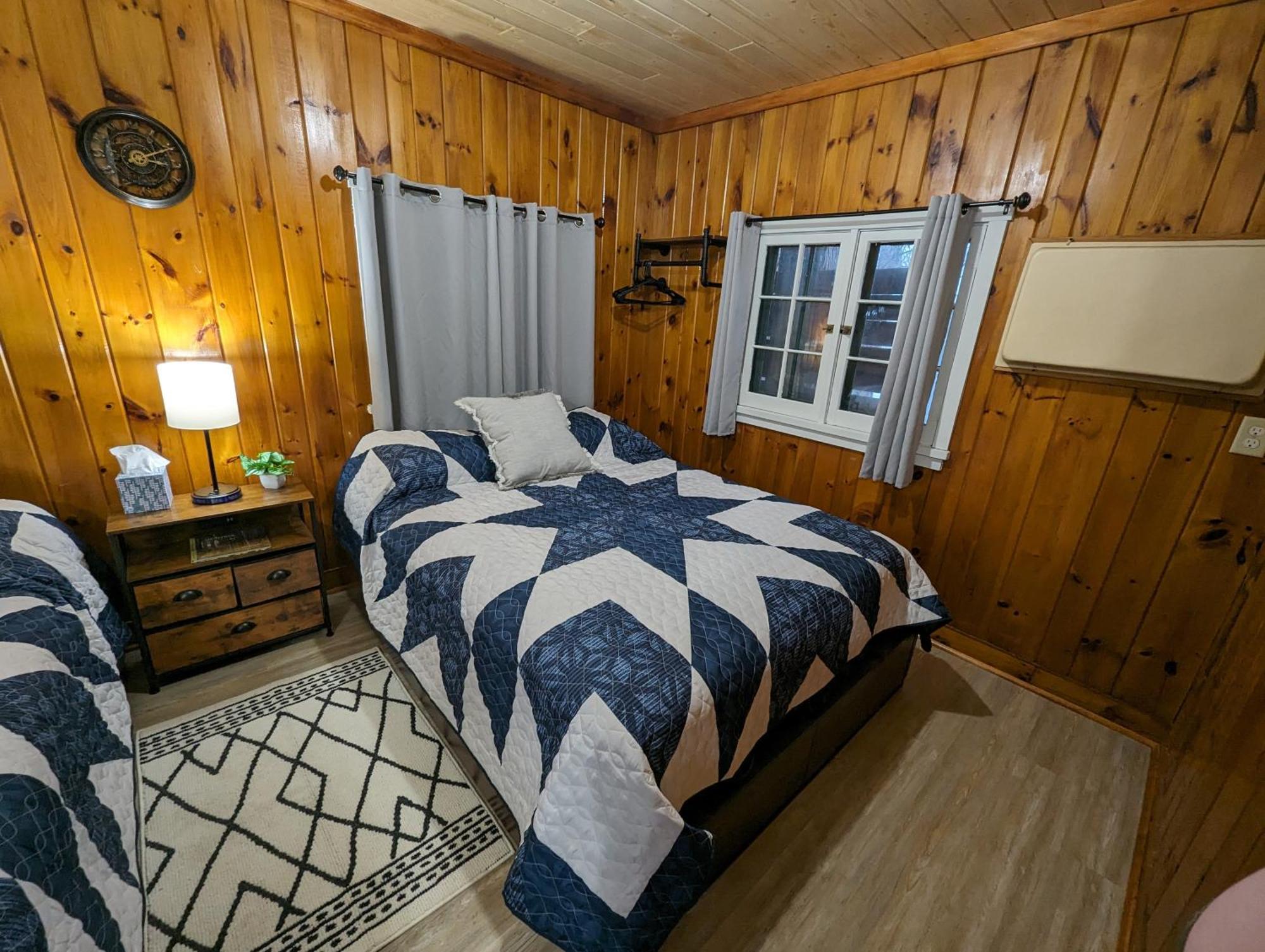 Riverside Point Resort Motel Park Rapids المظهر الخارجي الصورة