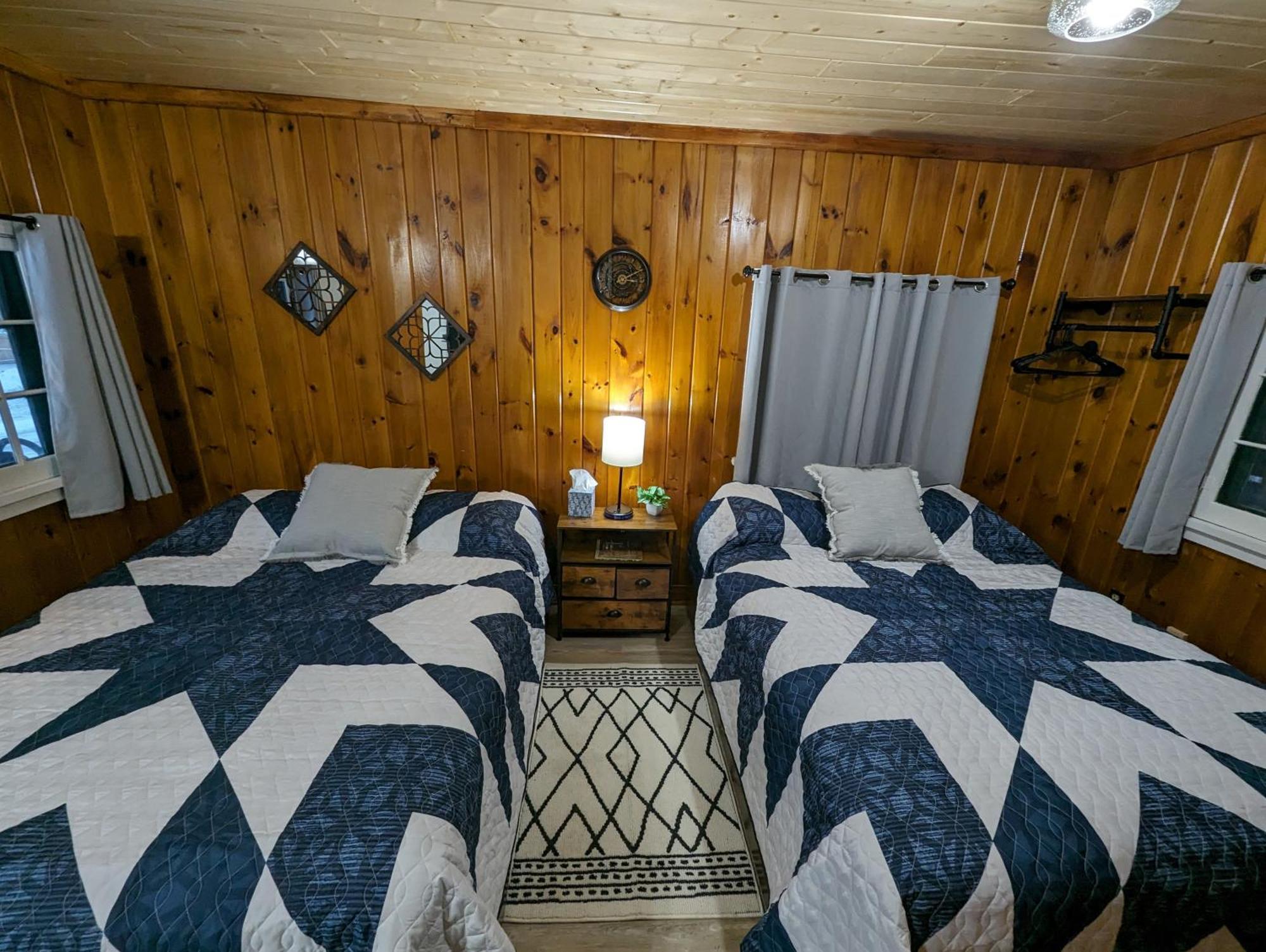 Riverside Point Resort Motel Park Rapids المظهر الخارجي الصورة